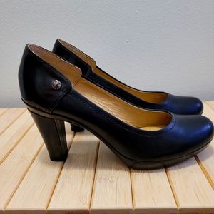 GEOX Respira classic black leather heels, brand new, EU37